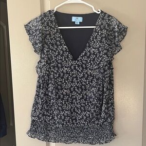 Cece Navy Floral Women's Top